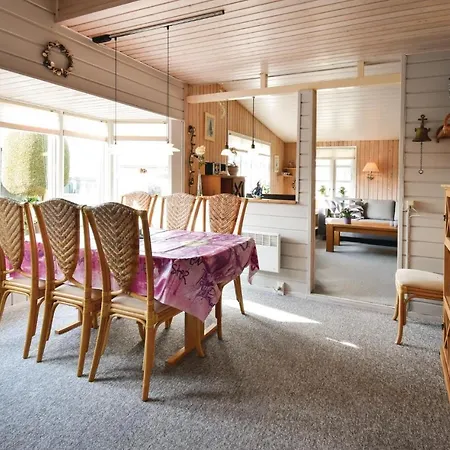 Three-bedroom Holiday In Holiday home *