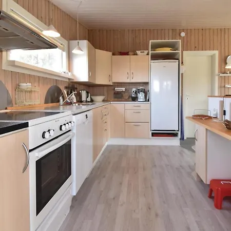 Three-bedroom Holiday In * Otterup